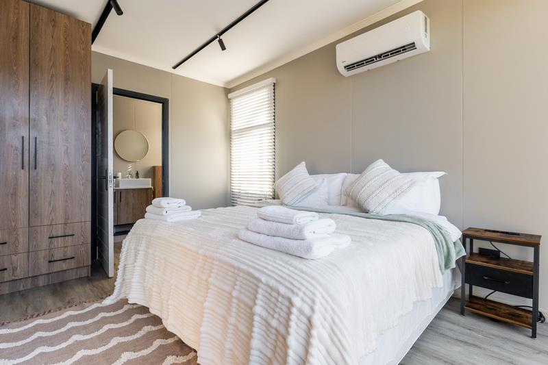 4 Bedroom Property for Sale in Constantia Western Cape